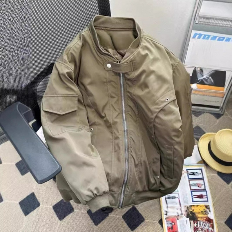 Chaqueta de Hombre, Abrigo de  - Street Fashion In Milan reseña y precio