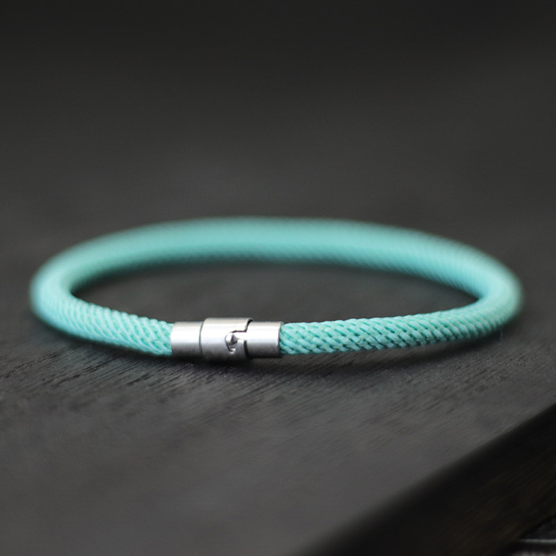 Pulsera de cuerda tejida hecha - Street Fashion In Milan reseña y precio